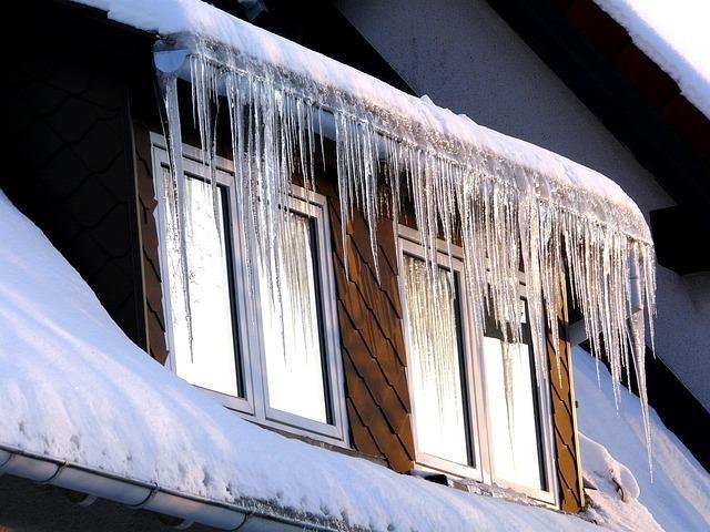 https://pixabay.com/photos/ice-icicle-cold-winter-window-55457/